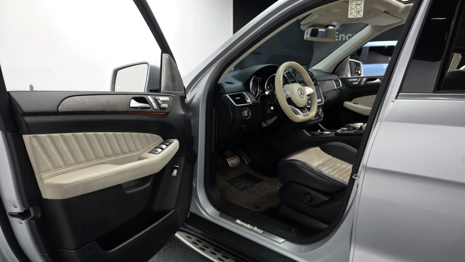 Mercedes-Benz GLE 350 АМГ ПАКЕТ/ПАНО/ПОДГРЕВ/МОНИТОРИ/ДИЗЕЛ, снимка 7 - Автомобили и джипове - 54765974