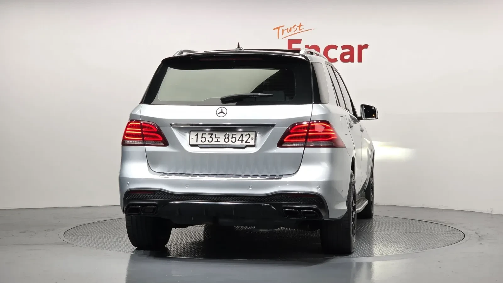 Mercedes-Benz GLE 350 АМГ ПАКЕТ/ПАНО/ПОДГРЕВ/МОНИТОРИ/ДИЗЕЛ, снимка 4 - Автомобили и джипове - 54765974
