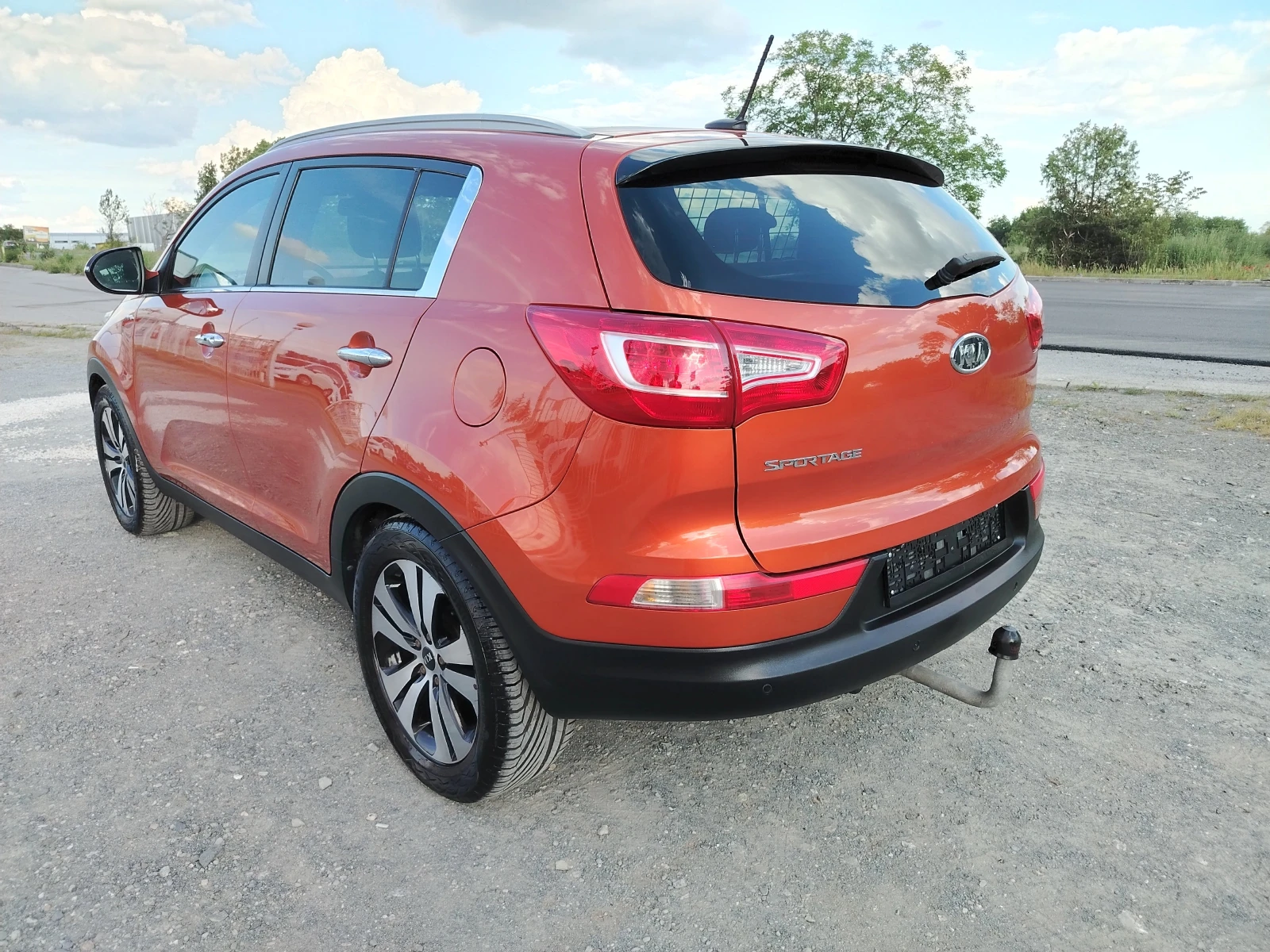 Kia Sportage 2.0-163 КС АВТОМАТИК, НАВИ, КОЖА, 4х4, снимка 7 - Автомобили и джипове - 55039244
