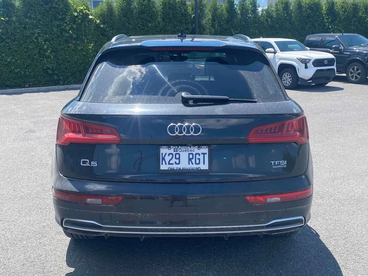 Audi Q5 Progressiv | CARFAX | АВТОКРЕДИТ БЕЗ ПЪРВОНАЧАЛНА , снимка 5 - Автомобили и джипове - 55251702