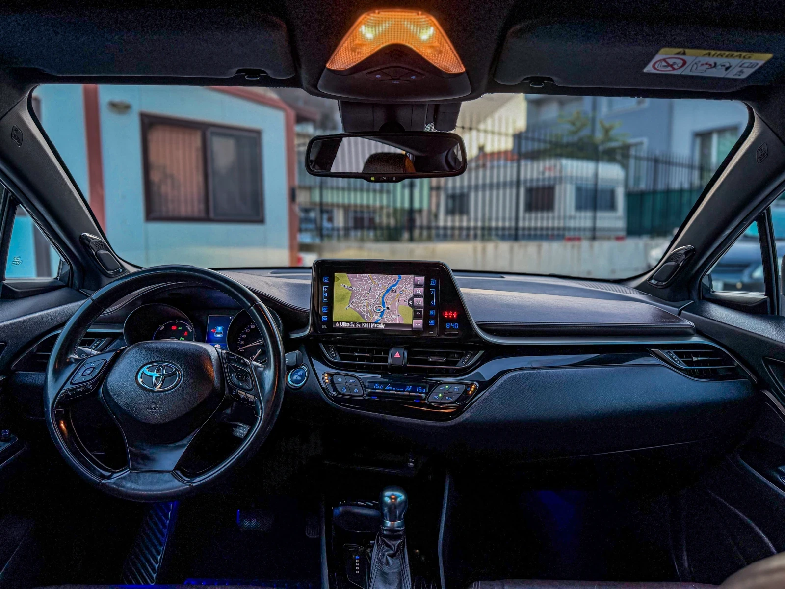 Toyota C-HR 1.8i-HYBRID* LED* JBL* 140 000КМ* FULL* TOP, снимка 17 - Автомобили и джипове - 55251707