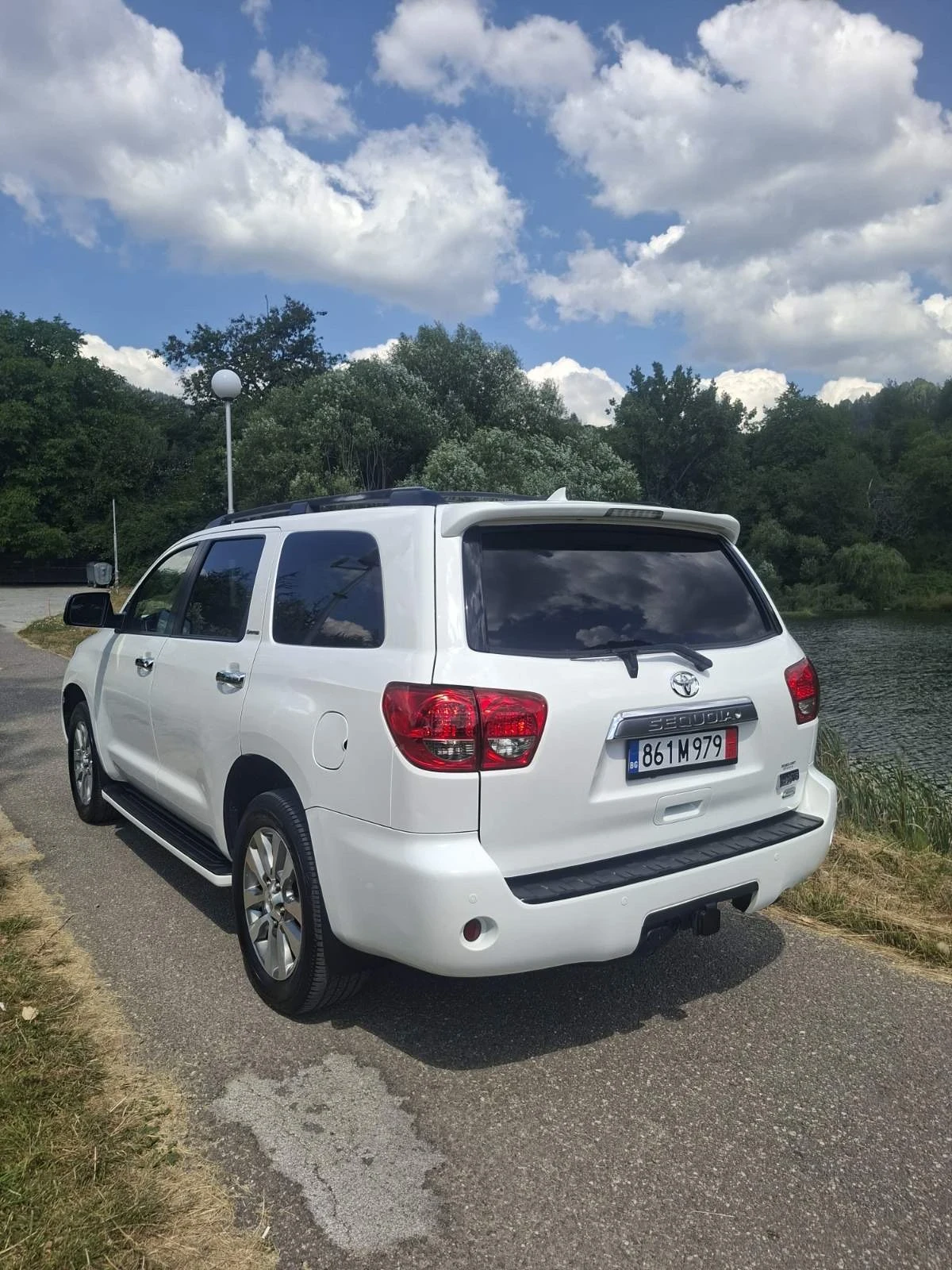 Toyota Sequoia Limited 4WD LPG, снимка 4 - Автомобили и джипове - 56708911