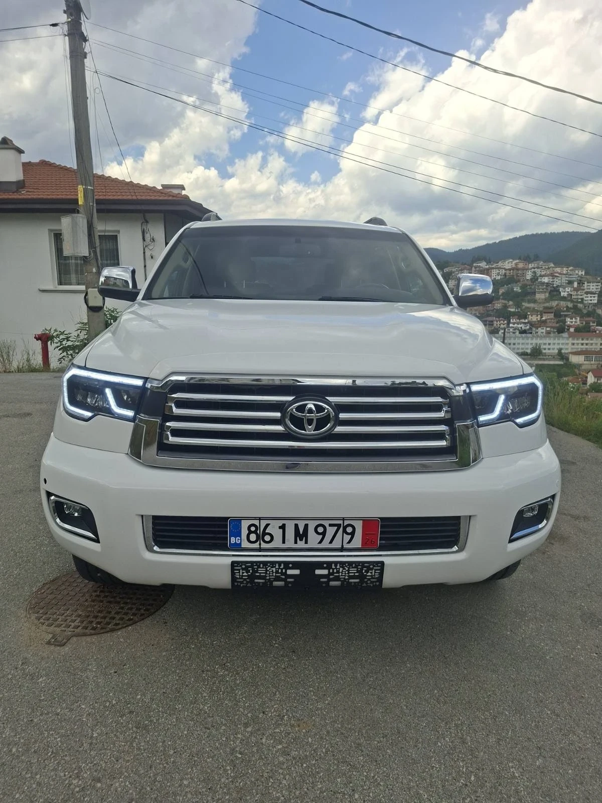 Toyota Sequoia Limited 4WD LPG, снимка 3 - Автомобили и джипове - 55406549