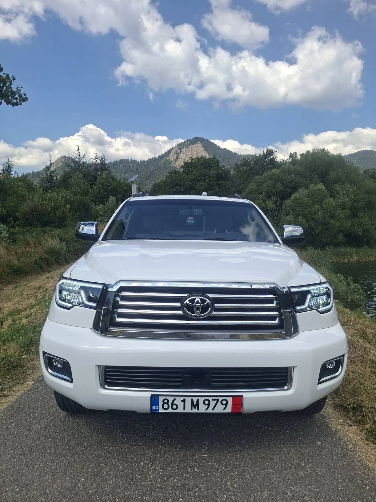 Toyota Sequoia Limited 4WD LPG, снимка 3 - Автомобили и джипове - 56708911
