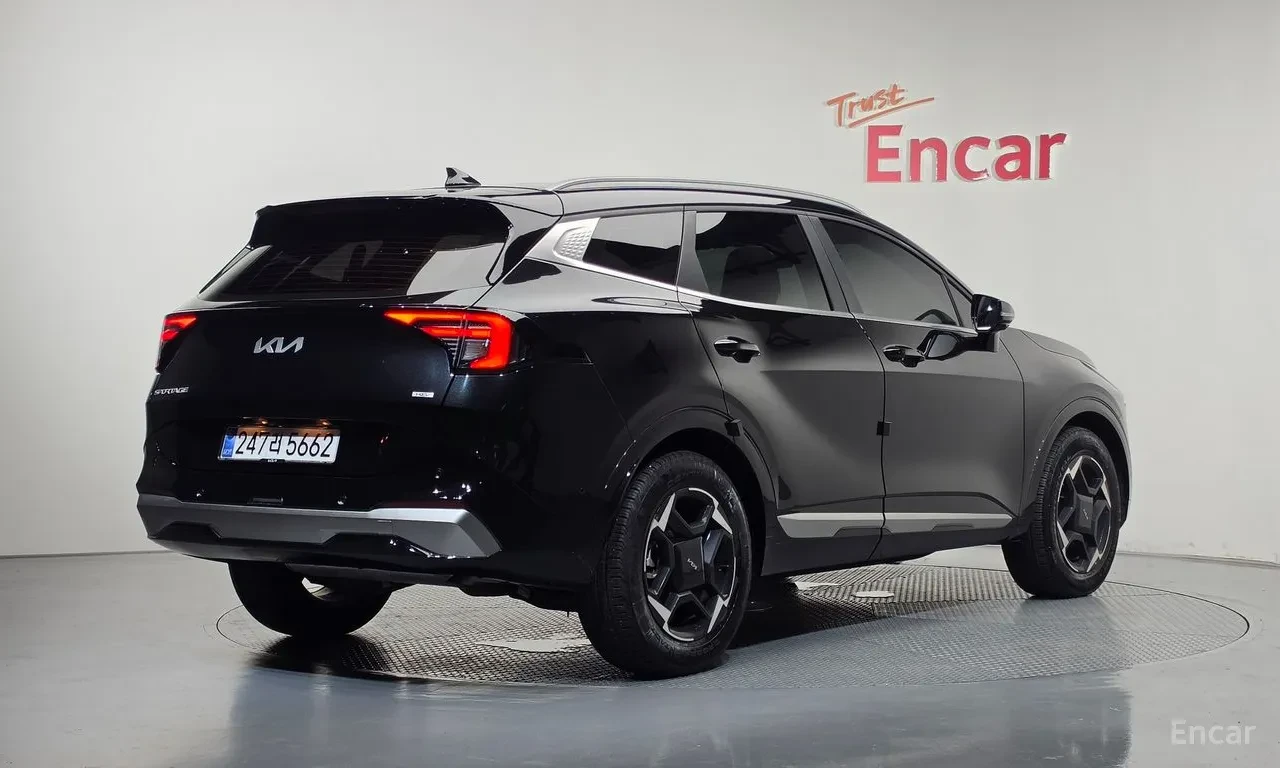 Kia Sportage Обдухване* Head UP* Подгрев* 360VIEW* ACC* , снимка 2 - Автомобили и джипове - 56072767