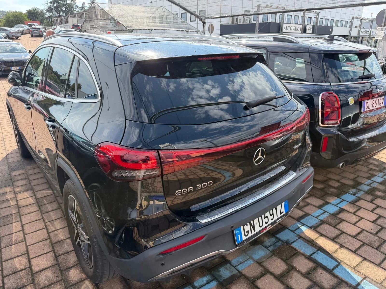 Mercedes-Benz EQA EQA 300 AMG 4X4, снимка 5 - Автомобили и джипове - 56119752