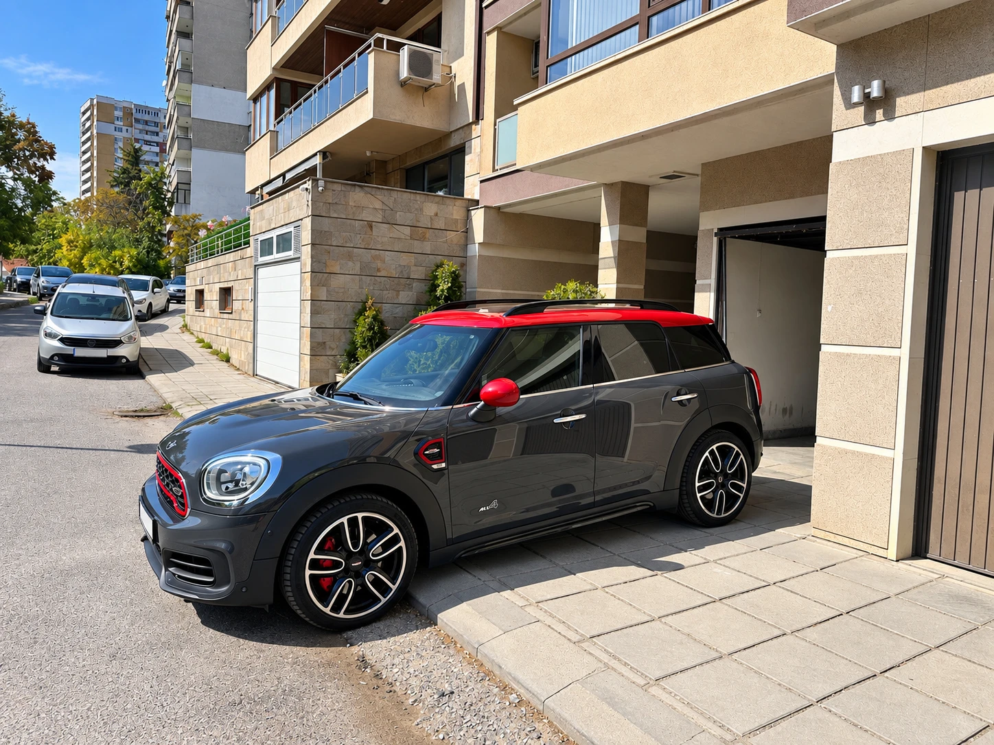 Mini Countryman John Cooper Works, снимка 2 - Автомобили и джипове - 56208009