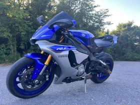     Yamaha YZF-R1