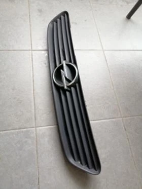 Оригинална решетка за Опел Астра G ....90588120...., снимка 2