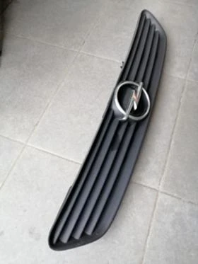 Оригинална решетка за Опел Астра G ....90588120...., снимка 3