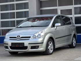 Toyota Corolla verso 2.2D-4D, снимка 1
