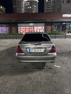Mercedes-Benz E 320, снимка 8