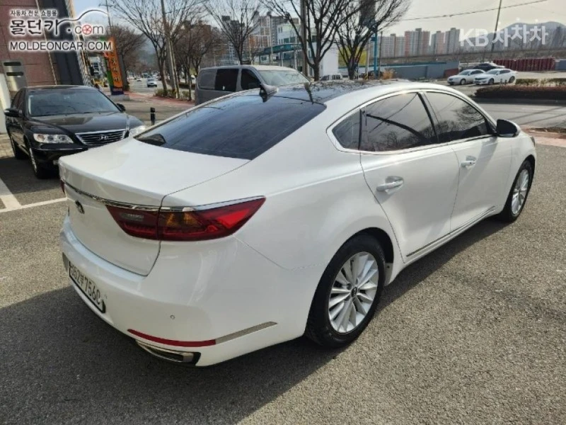 Kia K7 3.0 LPI Luxury, снимка 4 - Автомобили и джипове - 44970525