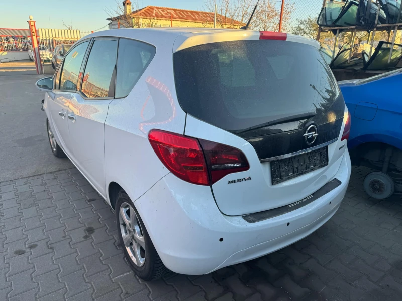 Opel Meriva 1.4, снимка 4 - Автомобили и джипове - 47934742