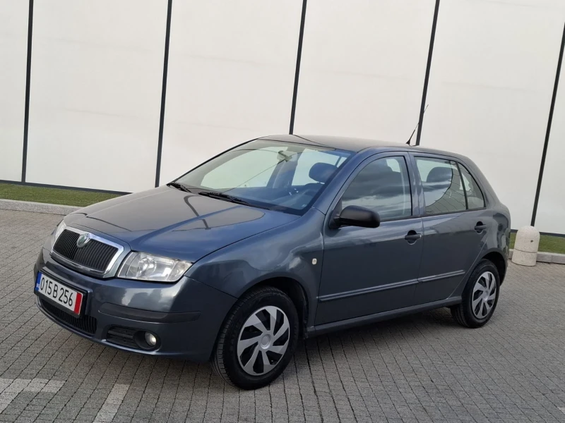 Skoda Fabia 1.2I(64)* FACELIFT* НОВ ВНОС* , снимка 3 - Автомобили и джипове - 48042578