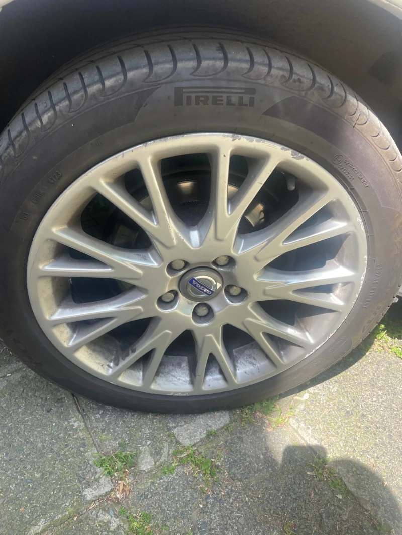 Volvo S60 2.5 T AWD, снимка 2 - Автомобили и джипове - 52498278