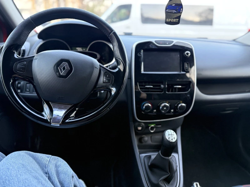 Renault Clio, снимка 7 - Автомобили и джипове - 52494922