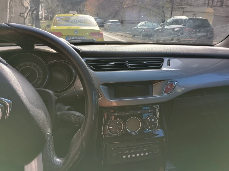 Citroen C3 1.4i , снимка 9 - Автомобили и джипове - 52668211