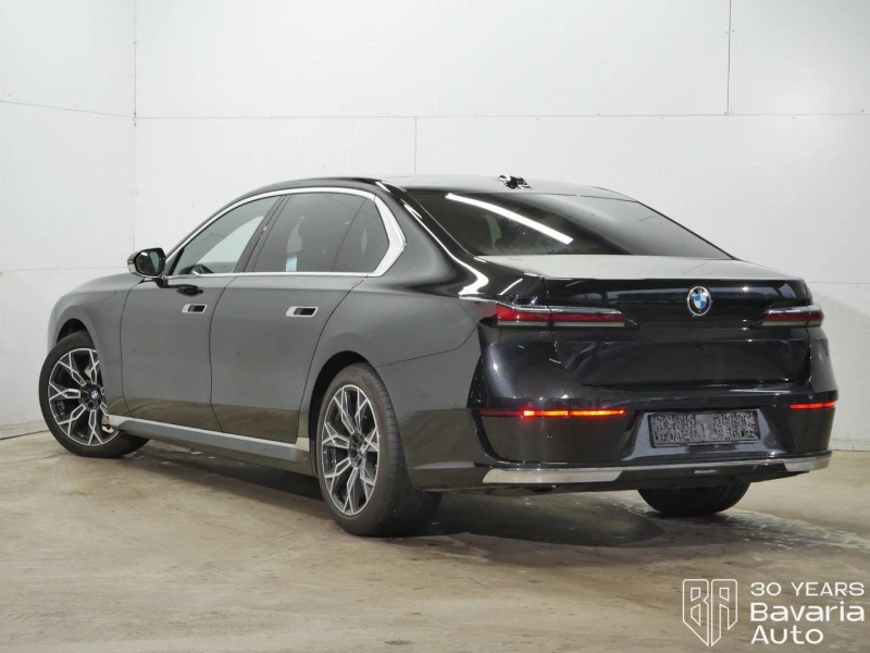 BMW 740 d xDrive Sportautomatic, снимка 2 - Автомобили и джипове - 52775110