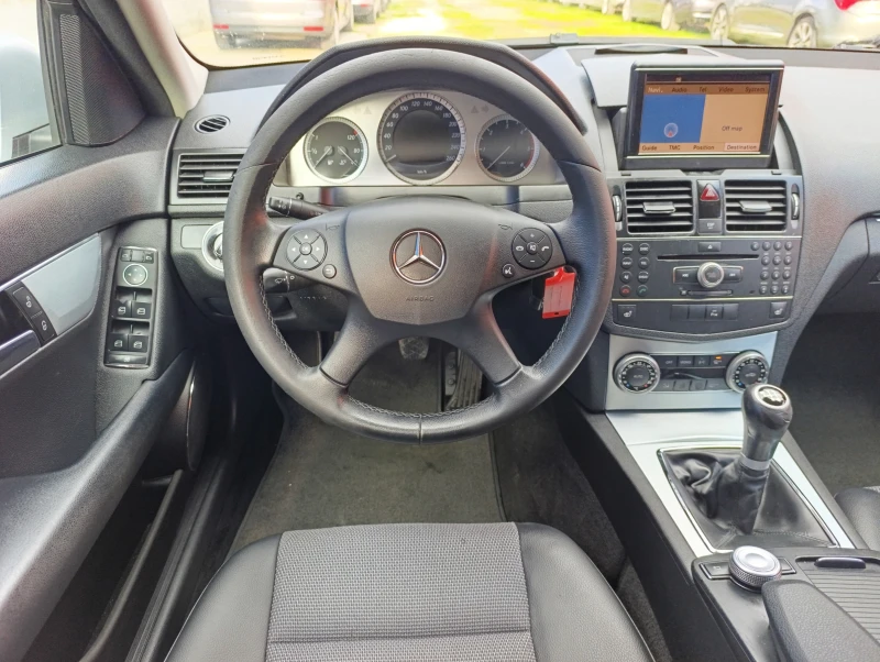 Mercedes-Benz C 350 3.0 CDI 224k.c., снимка 11 - Автомобили и джипове - 52804740