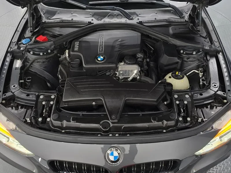 BMW 320 i M Sports - САМО 30% АВАНС, снимка 5 - Автомобили и джипове - 55896884