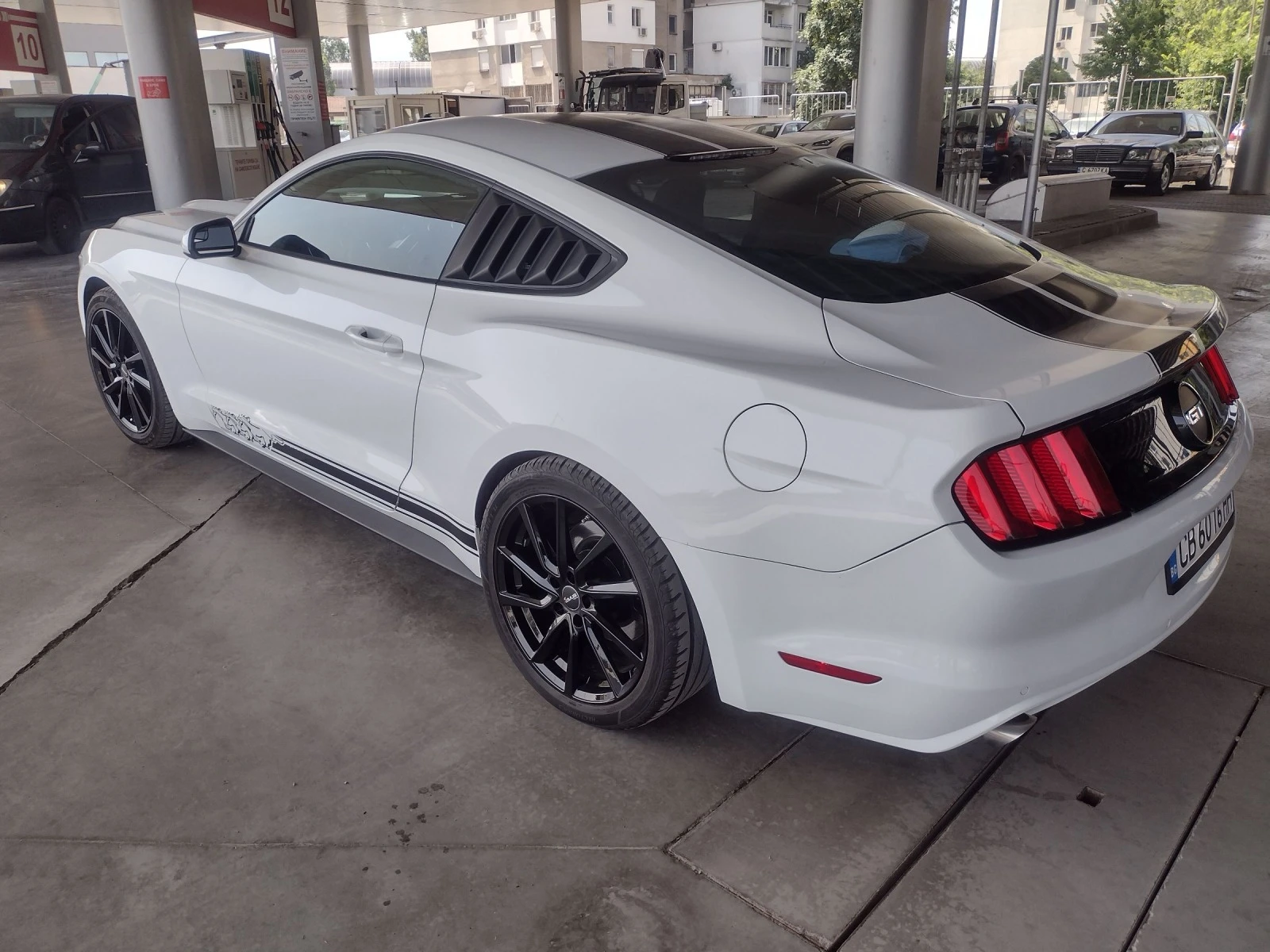 Ford Mustang 3.7 до края на месеца - изображение 5