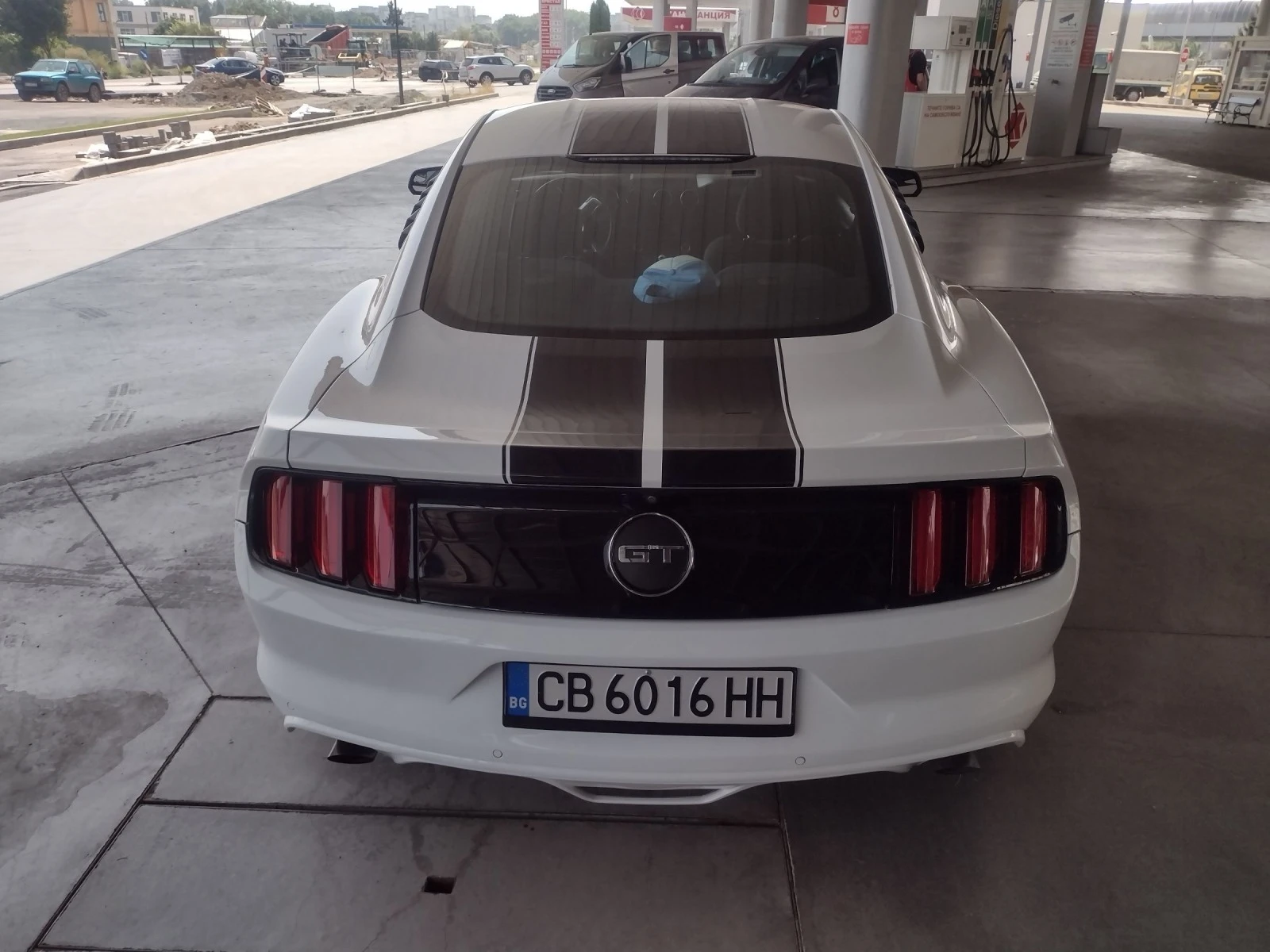 Ford Mustang 3.7 до края на месеца - изображение 4