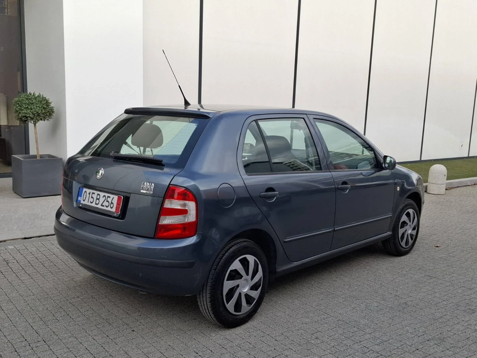 Skoda Fabia 1.2I(64)* FACELIFT* НОВ ВНОС*  - изображение 10