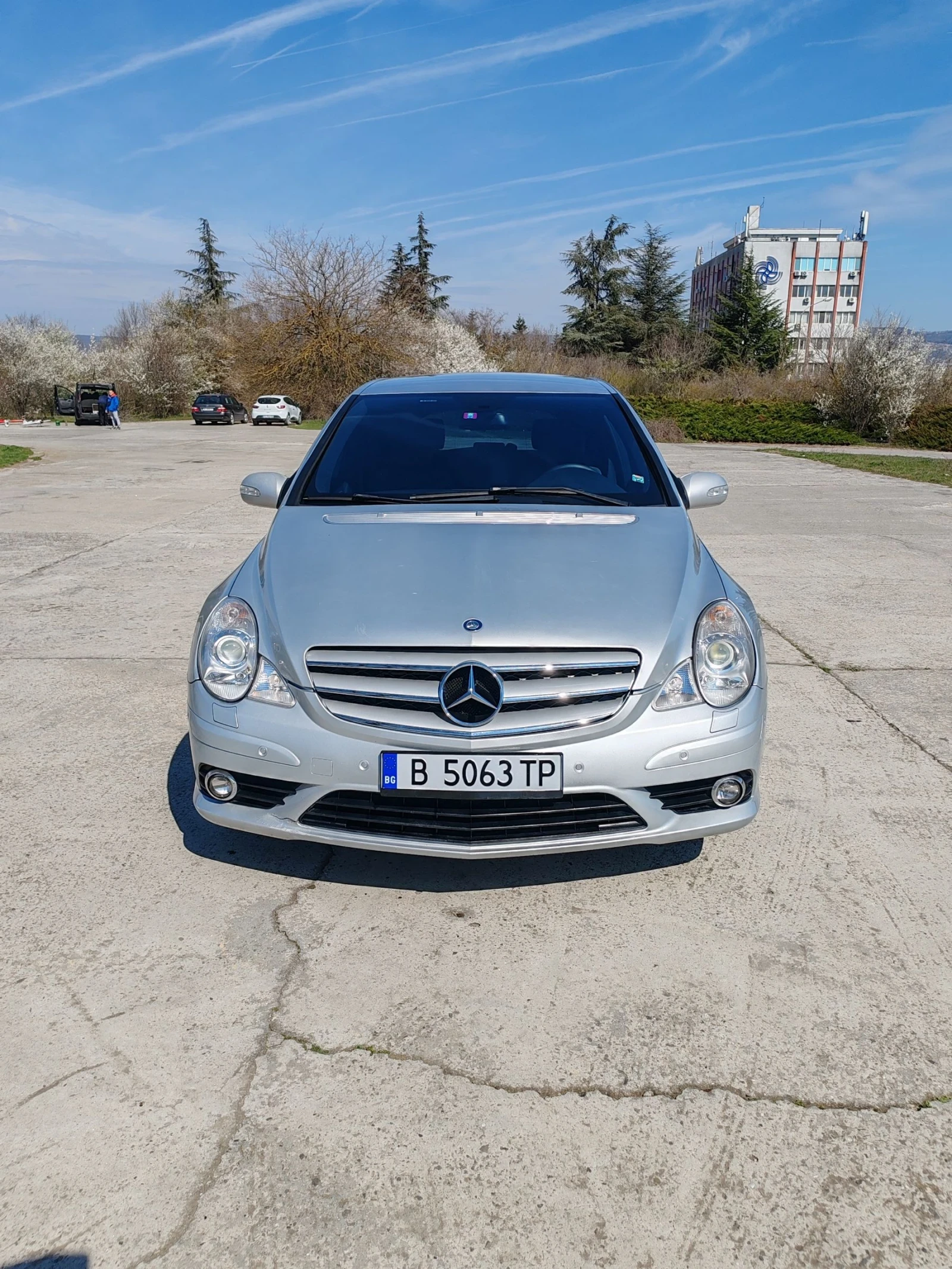 Mercedes-Benz R 320  - изображение 9