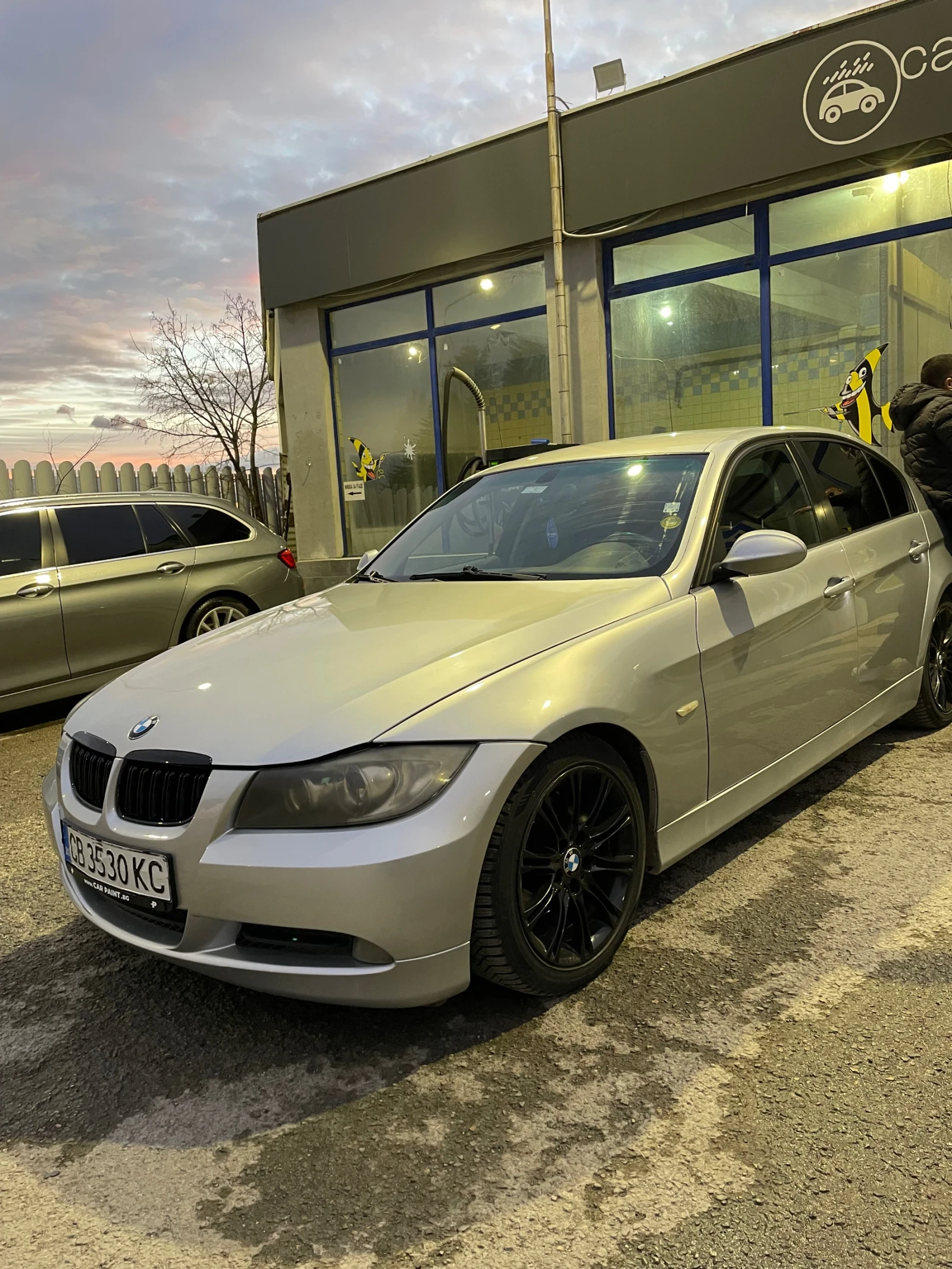 BMW 320  - изображение 2