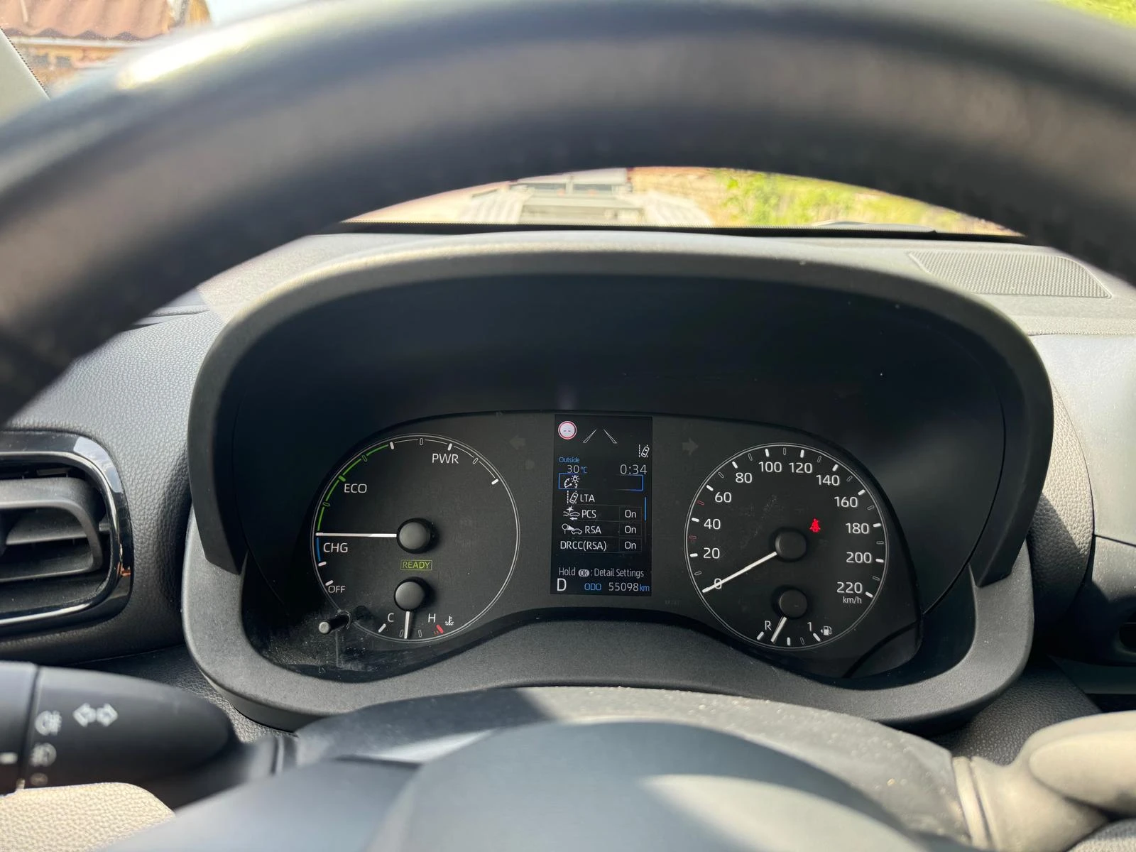 Toyota Yaris 1.5 Hybrid  - изображение 9