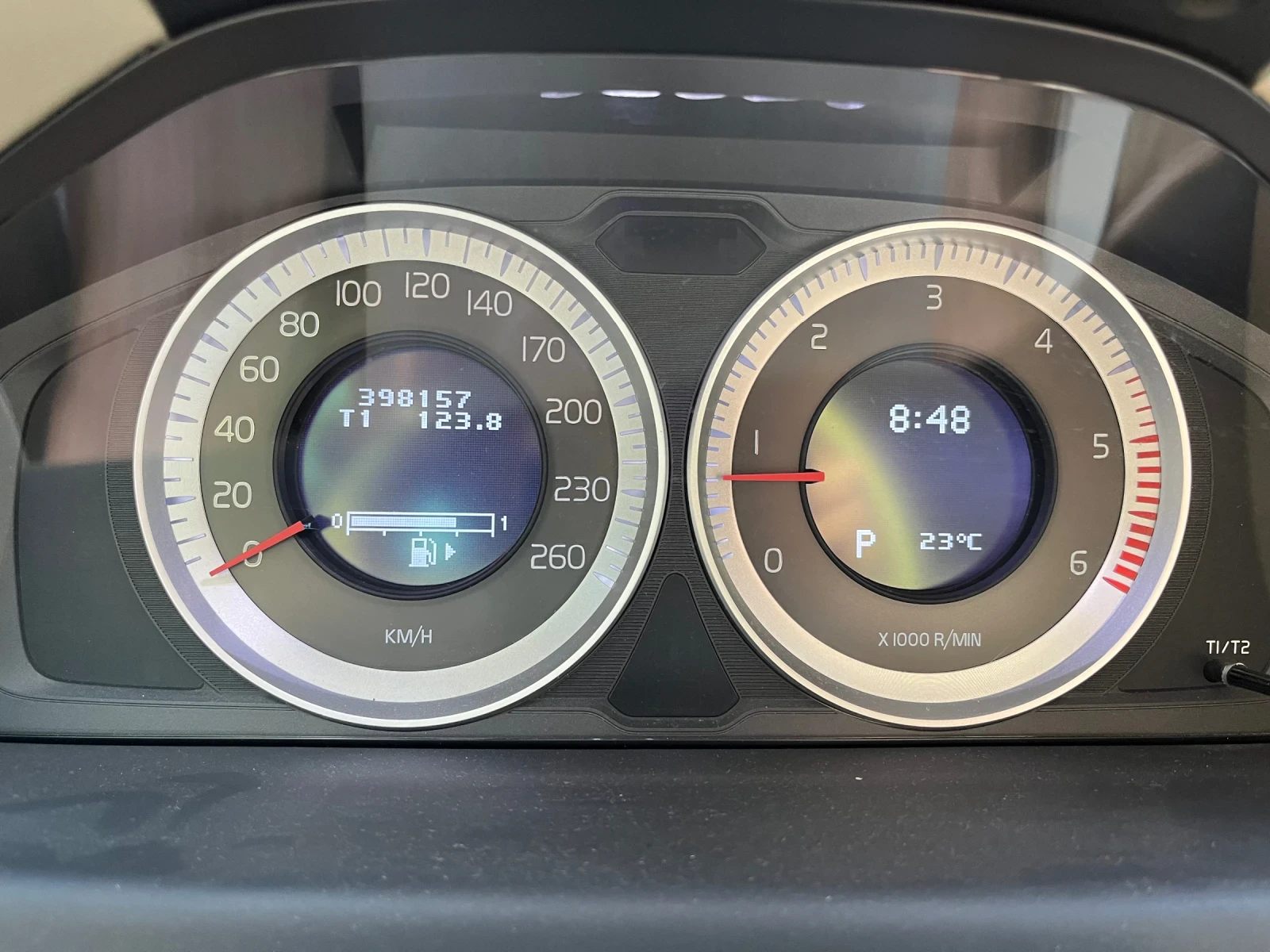 Volvo Xc70 D5 205, AWD - изображение 6