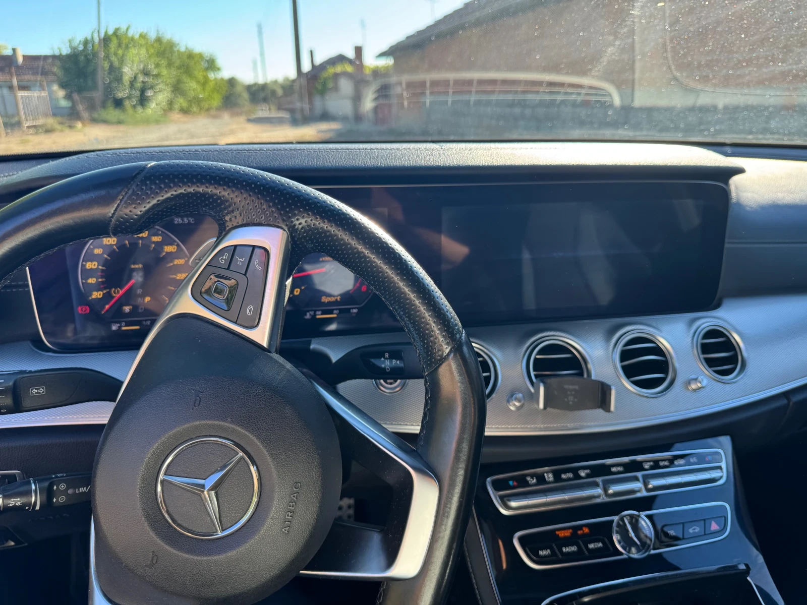 Mercedes-Benz E 350  - изображение 7