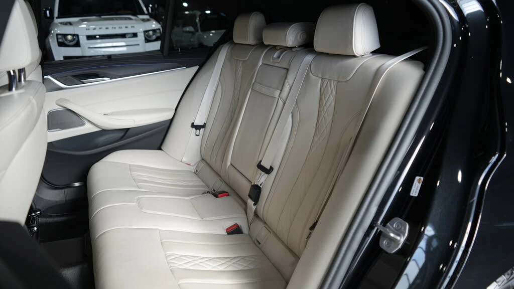 BMW 540 XDRIVE * H&K * MASSAGE * AMBIENT * ОБДУХВАНЕ  - изображение 8