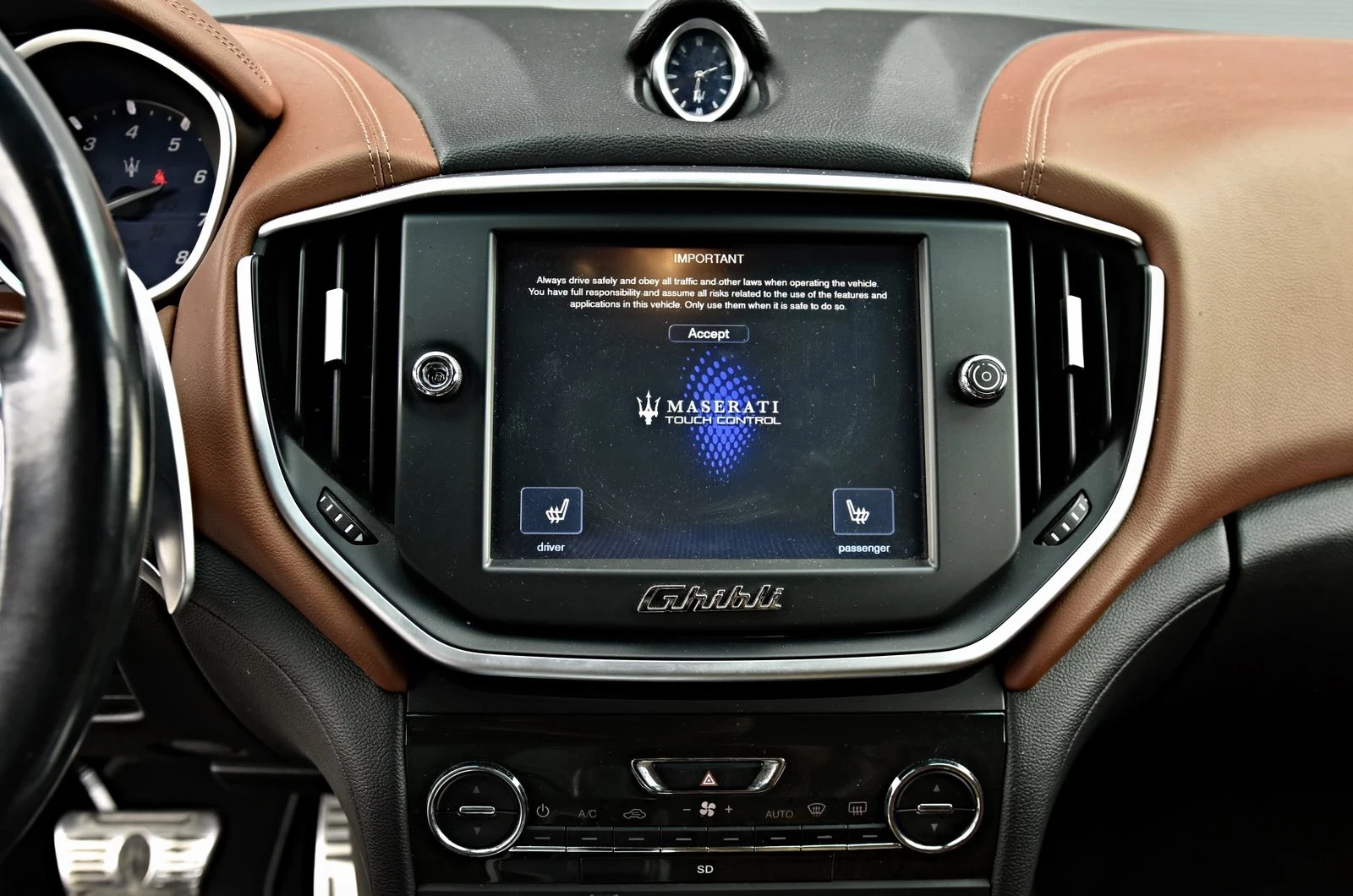 Maserati Ghibli 3.0 Bi-Turbo - изображение 9