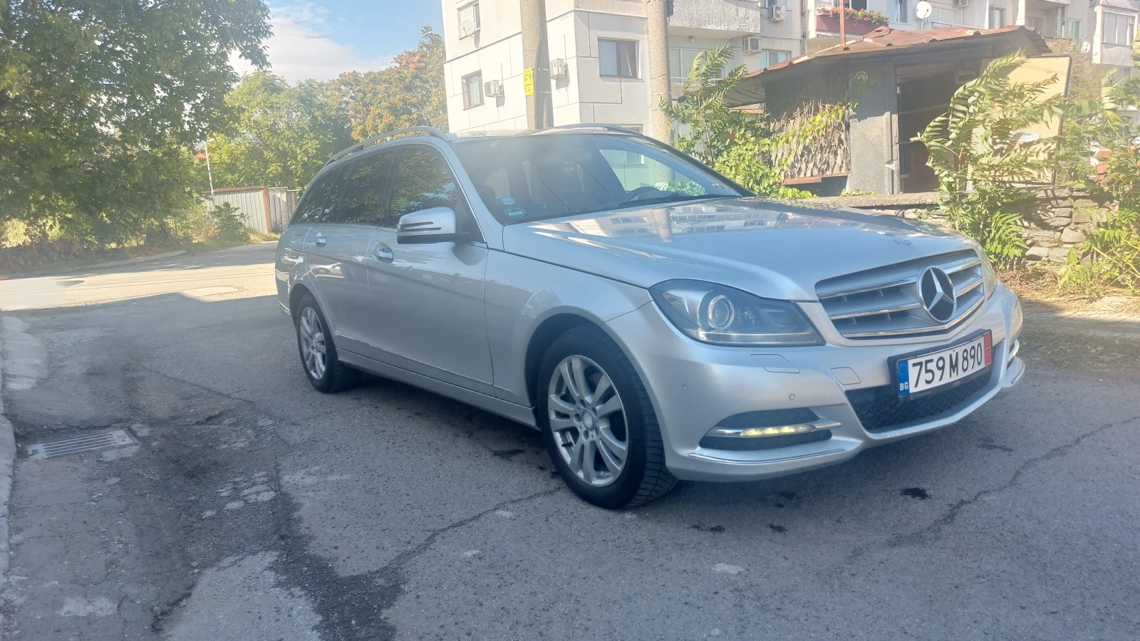 Mercedes-Benz C 220 2.2 Автомат - изображение 2