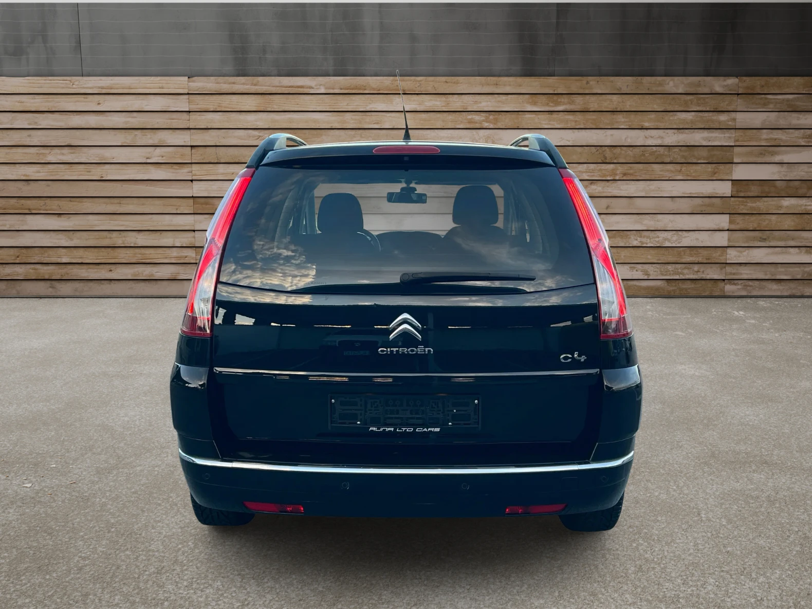 Citroen C4 Picasso 1.6eHDi Автоматик 7-местен ПРОЧЕТИ ОПИСАНИЕТО - изображение 5