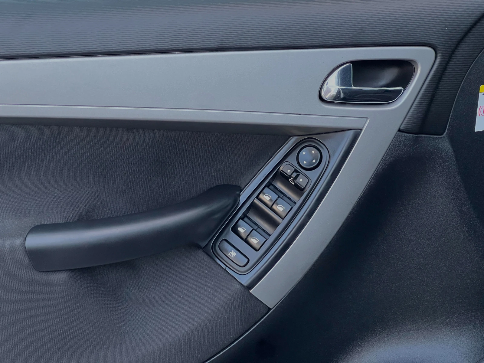 Citroen C4 Picasso 1.6eHDi Автоматик 7-местен ПРОЧЕТИ ОПИСАНИЕТО - изображение 10