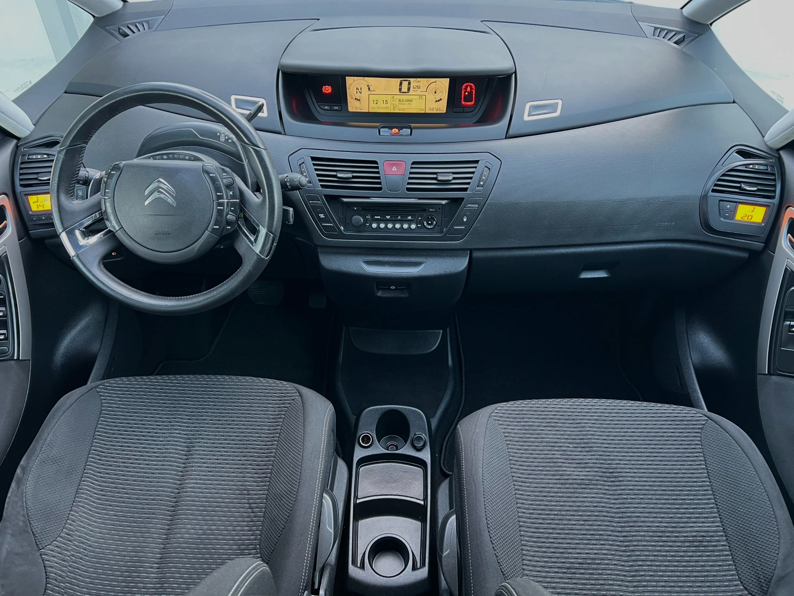 Citroen C4 Picasso 1.6eHDi Автоматик 7-местен ПРОЧЕТИ ОПИСАНИЕТО - изображение 7