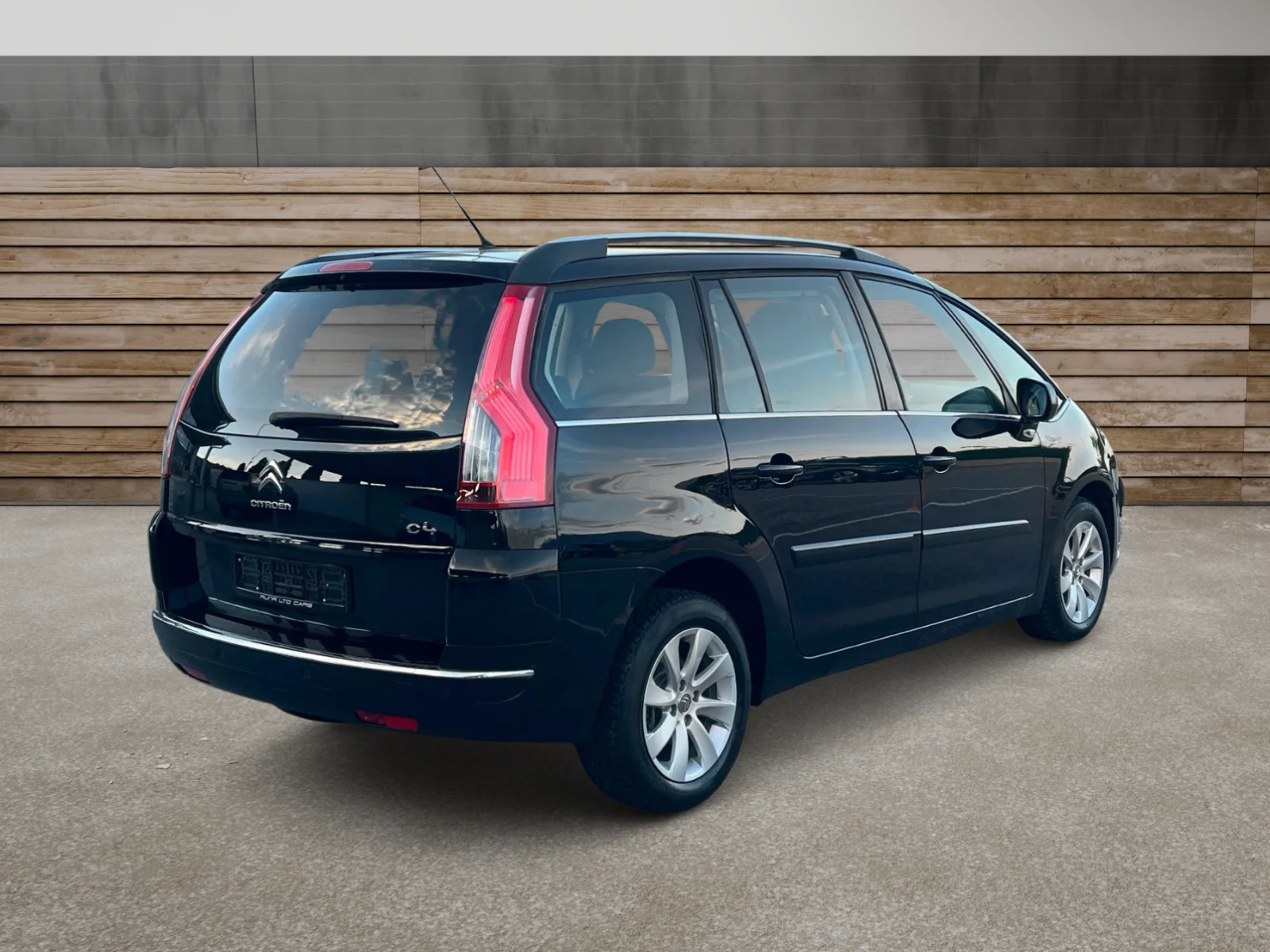 Citroen C4 Picasso 1.6eHDi Автоматик 7-местен ПРОЧЕТИ ОПИСАНИЕТО - изображение 6