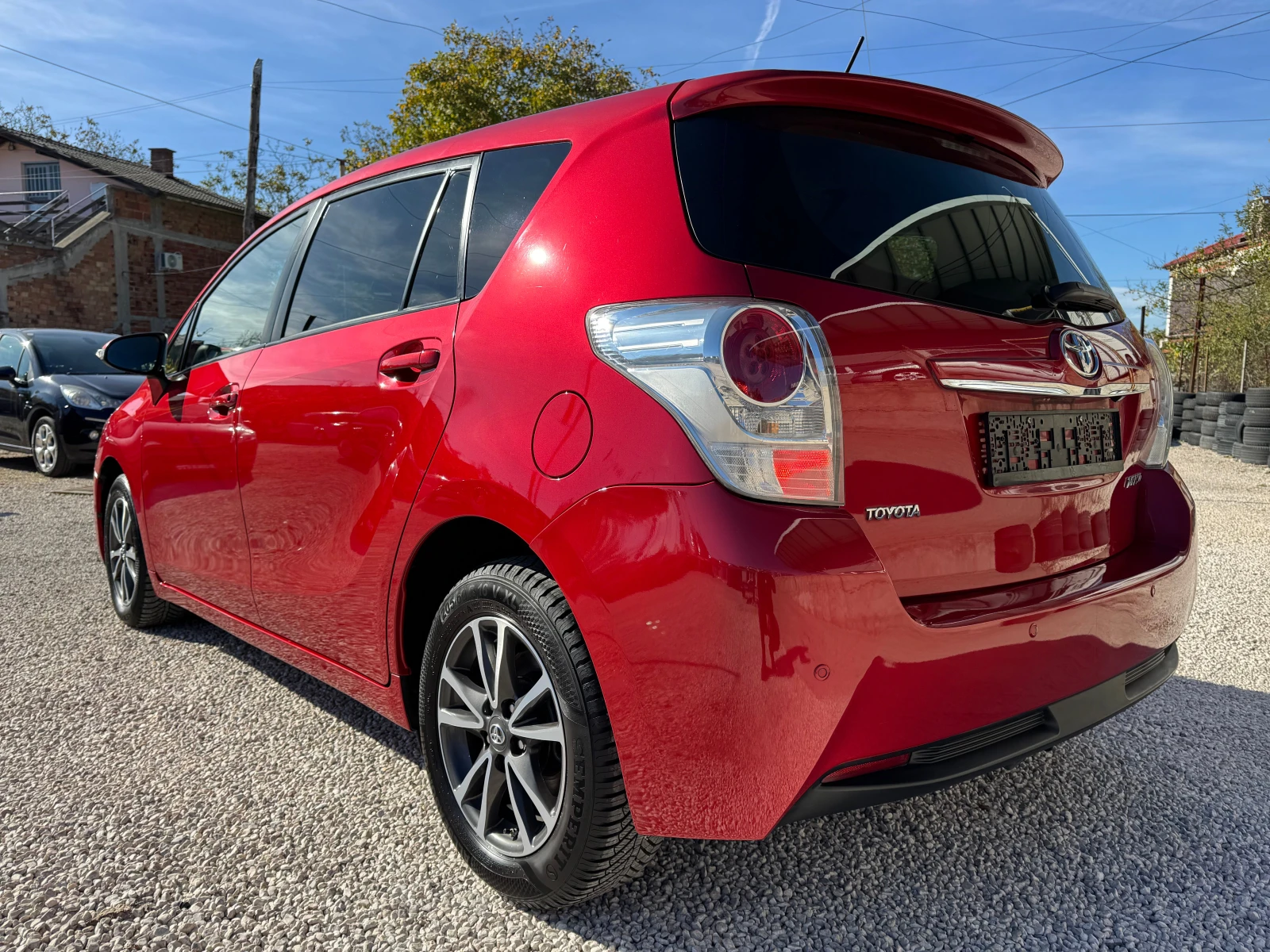 Toyota Verso 1.6D4D-ПЕРФЕКТНА - изображение 5