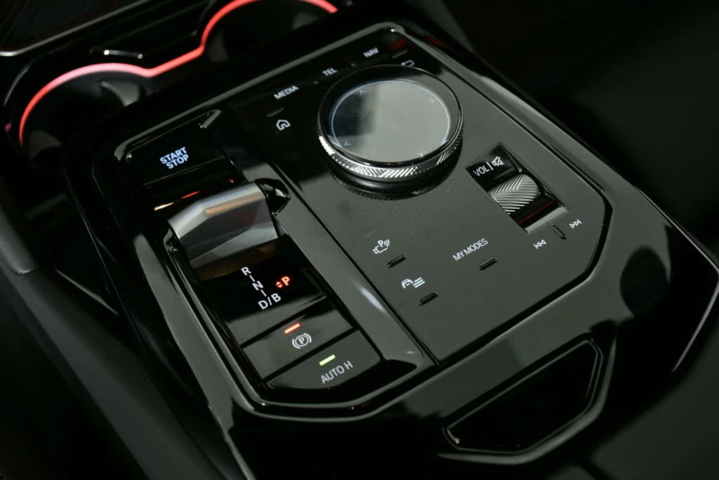 BMW i5 xDrive40* АвтоКредит* Цена до БГ - изображение 10