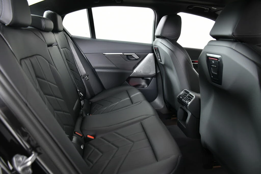 BMW i5 xDrive40* *    | Mobile.bg   13