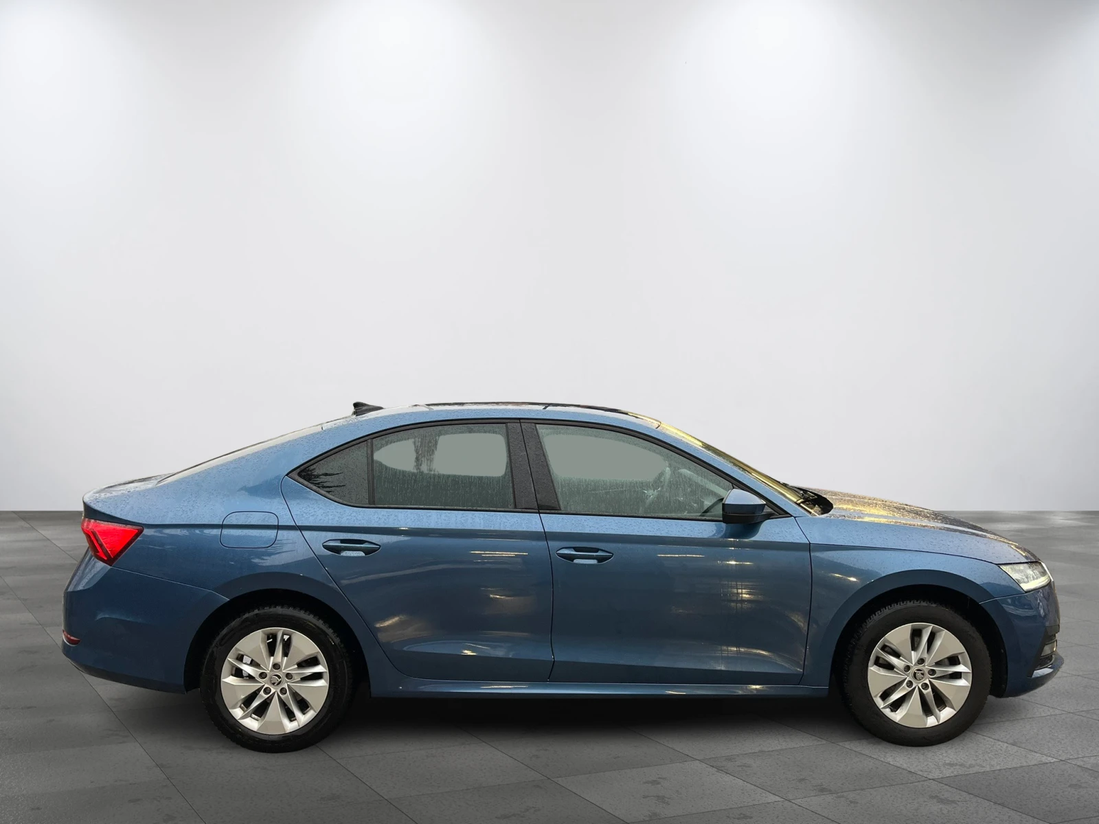 Skoda Octavia 1.5 TSI 6 М/Т в Гаранция от България - изображение 7