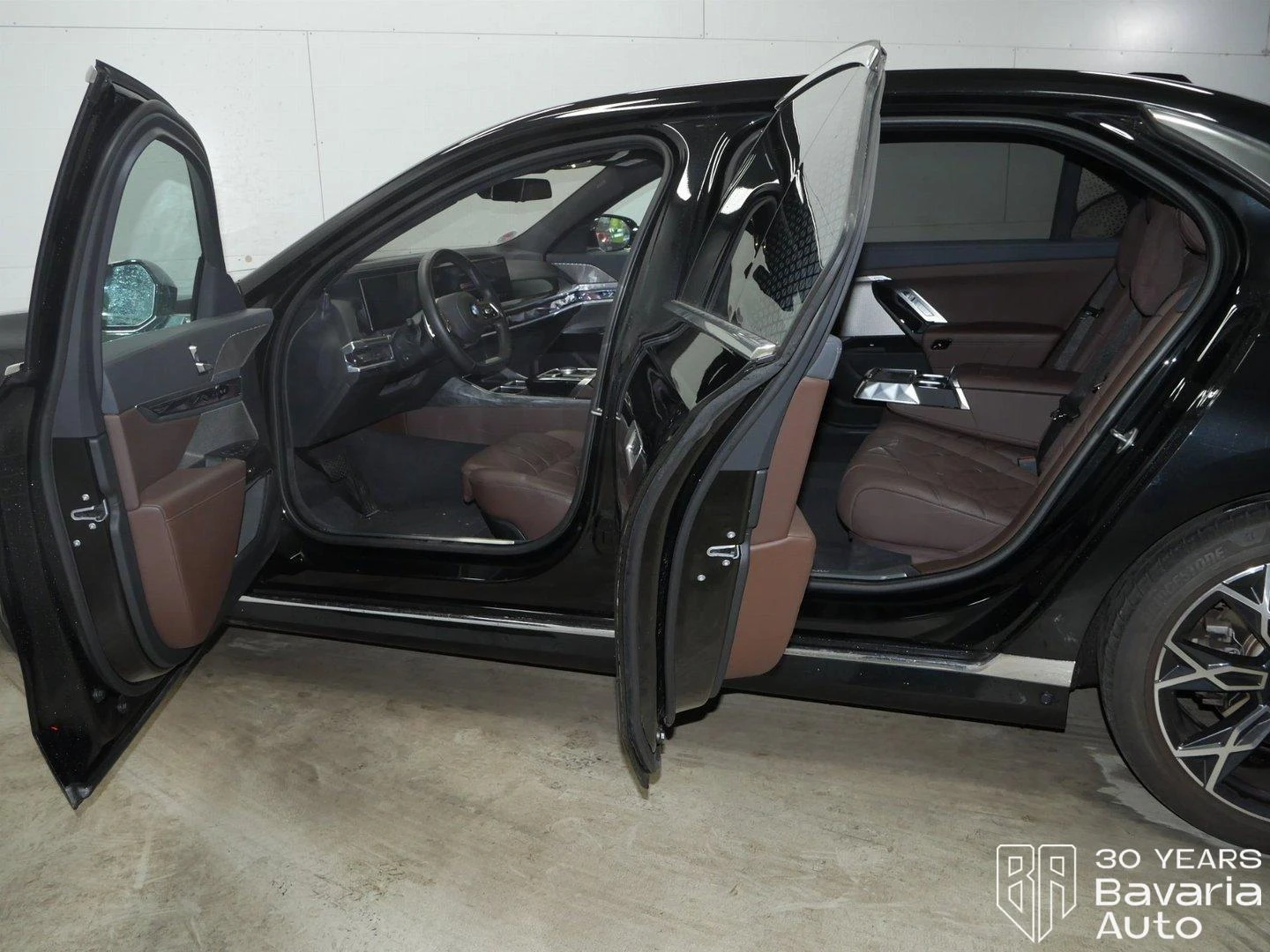 BMW 740 d xDrive Sportautomatic - изображение 5