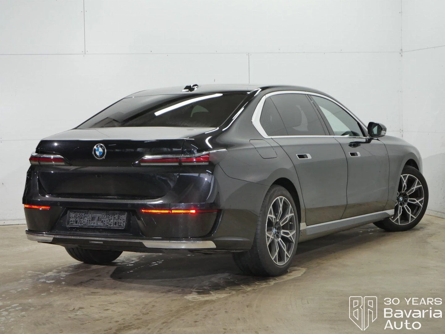 BMW 740 d xDrive Sportautomatic - изображение 3