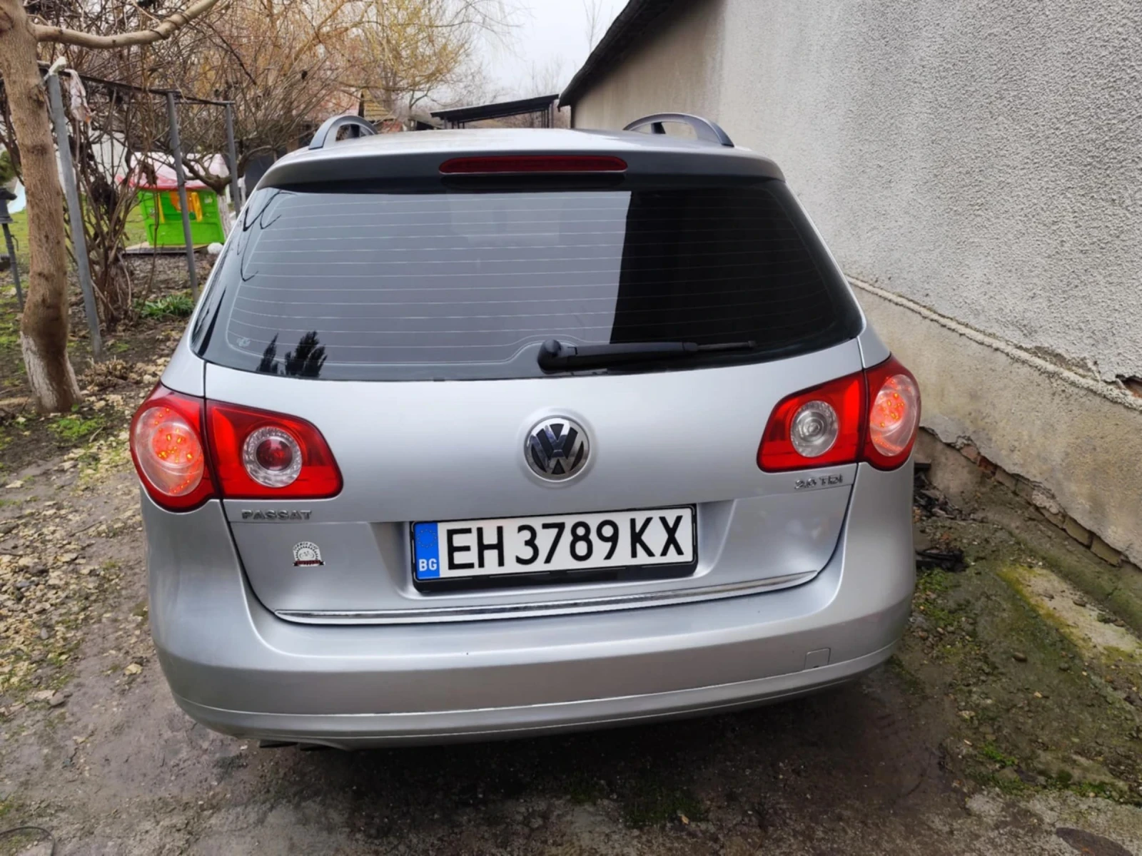 VW Passat 2.0, 140 �.�., 8 V | Mobile.bg � ����������� 5