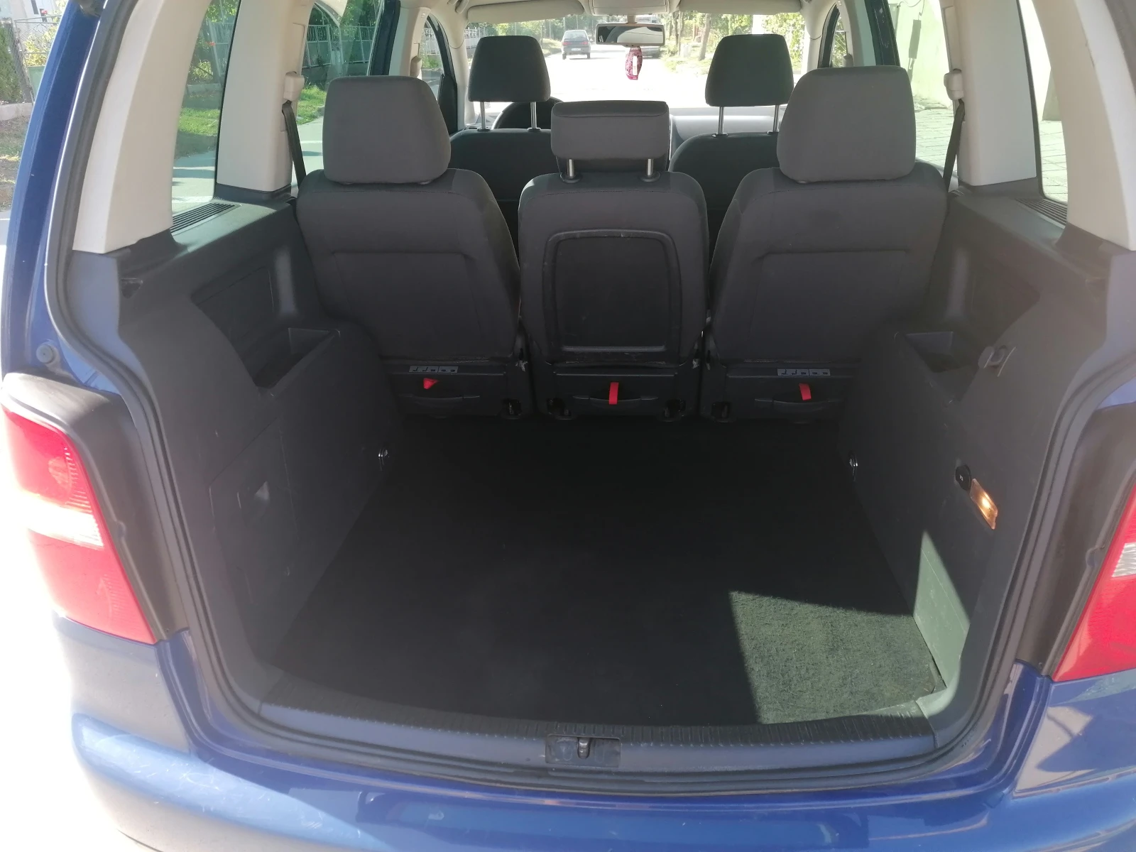 VW Touran 1, 9 TDI - изображение 7