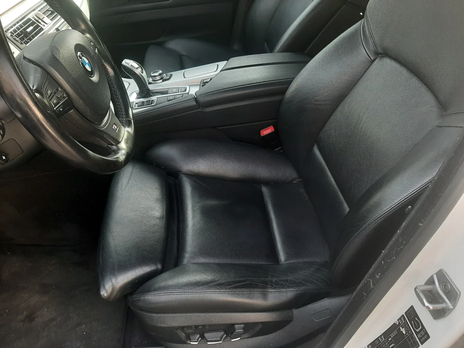 BMW 530 D X-DRIVE M PACK HEAD-UP KEY LESS FULL - изображение 10