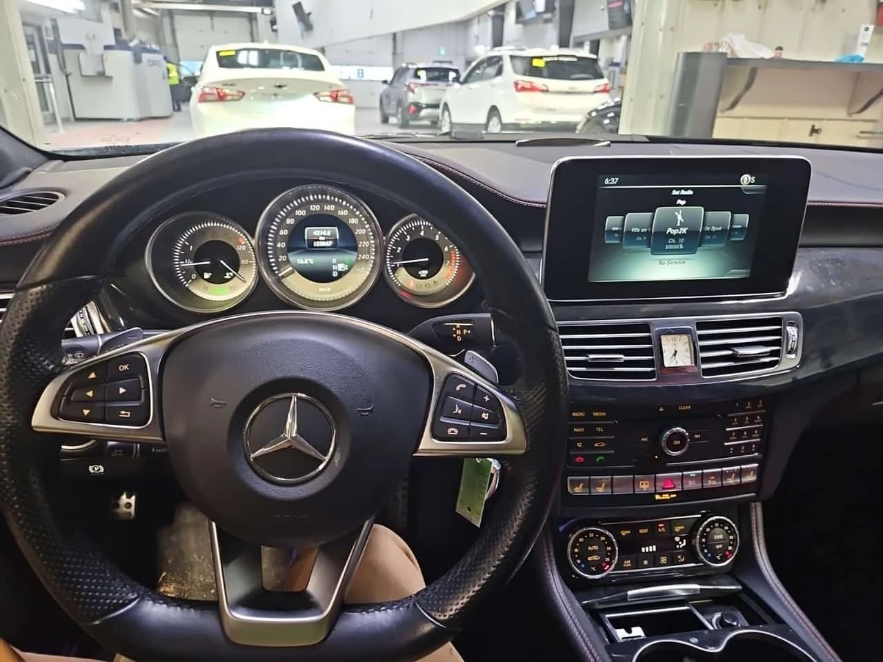 Mercedes-Benz CLS 550 4MATIC * МАСАЖИ* ДИСТРОНИК* ОБДУХВАНЕ* , снимка 10 - Автомобили и джипове - 53903843